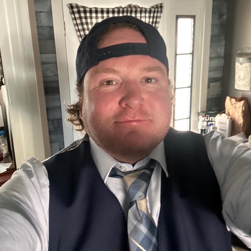 Meet your Posher, Dustin
